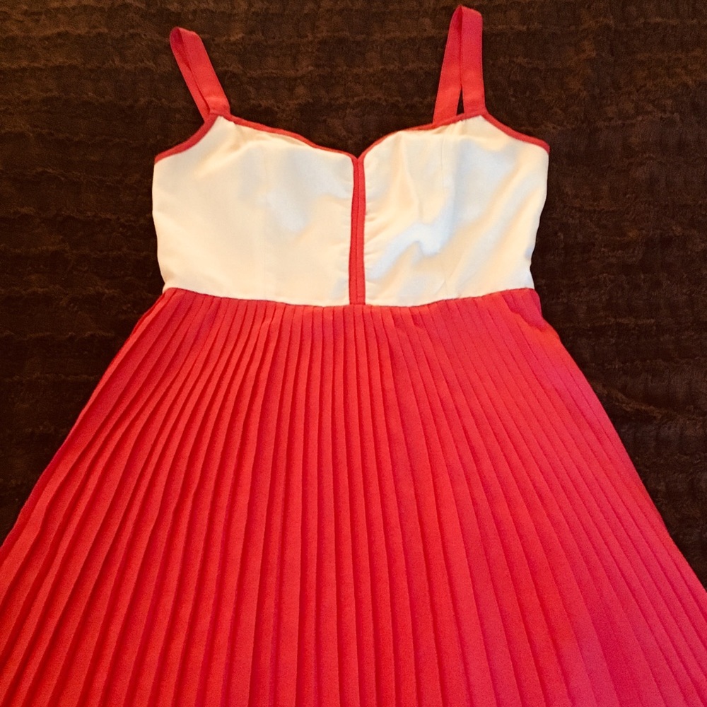 The cutest flirty dress size medium